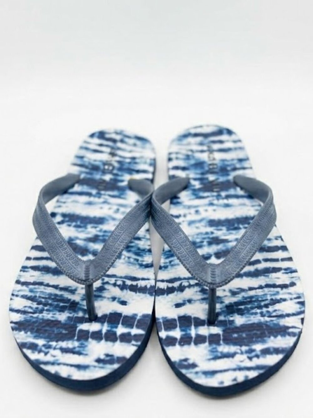 NWT Abound Blue White Tie Dye Flip Flops Women’s Size 7 Fits Like 8
